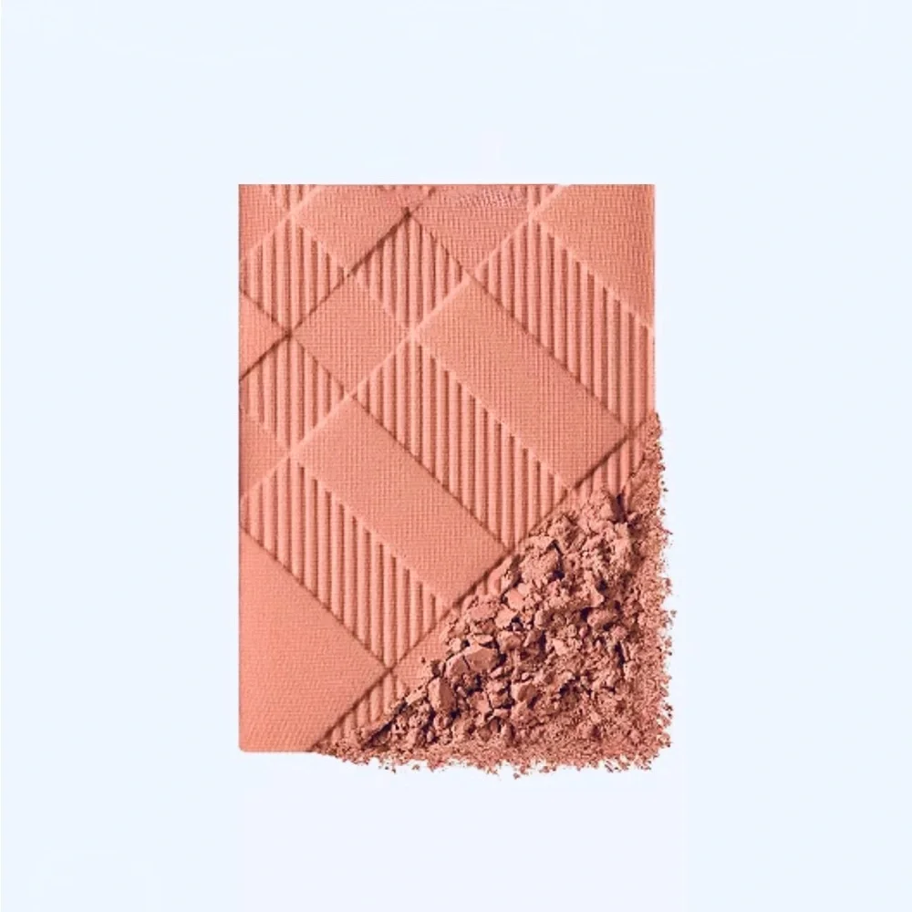Burberry Light Glow Natural Blush 02 Cameo Blush - Picture 2 of 4